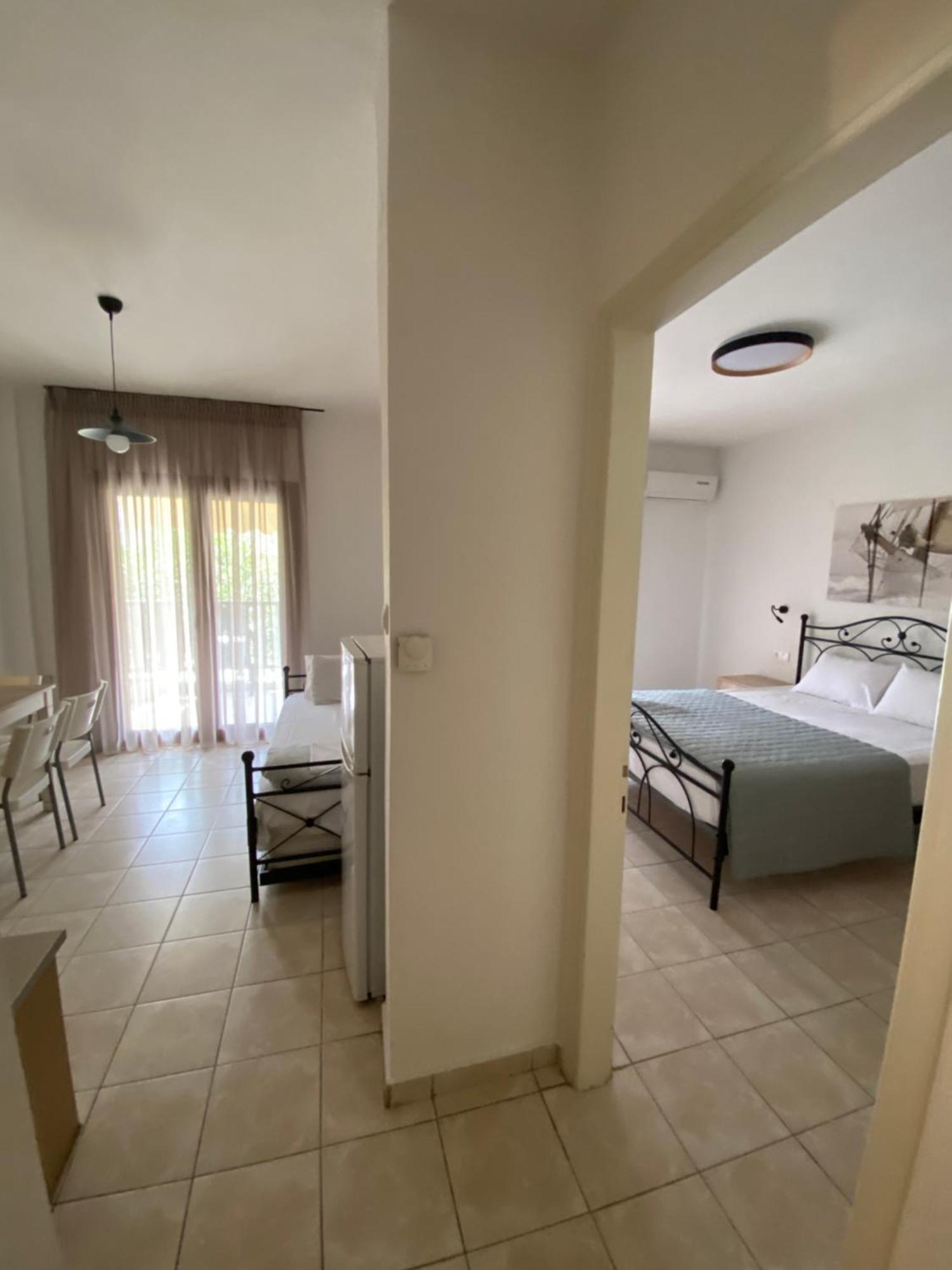 Georgoudi Apartments Nikiti  Extérieur photo