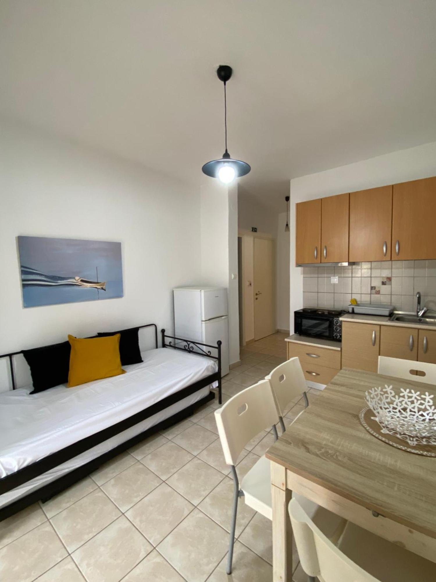 Georgoudi Apartments Nikiti  Extérieur photo